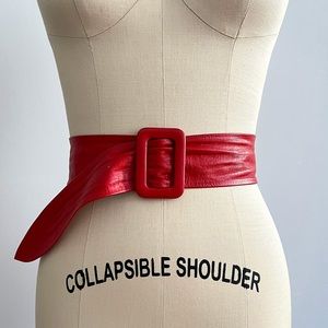 ☆ vintage red leather belt